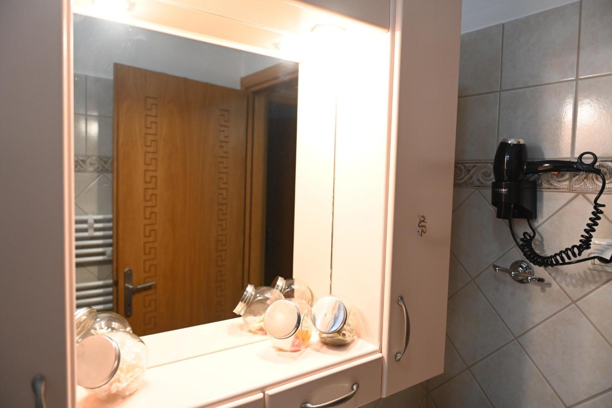 G & A Apartment أورستياذا المظهر الخارجي الصورة